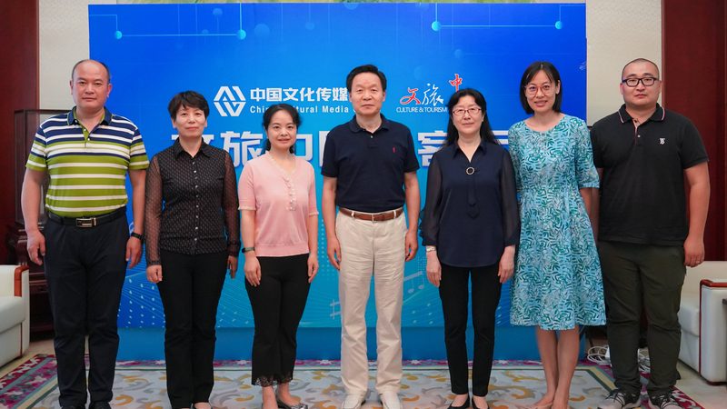 以下是一些知名的影视制作培训机构，供您参考：